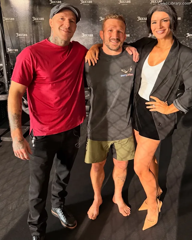 Gina Carano photo 2 of 231