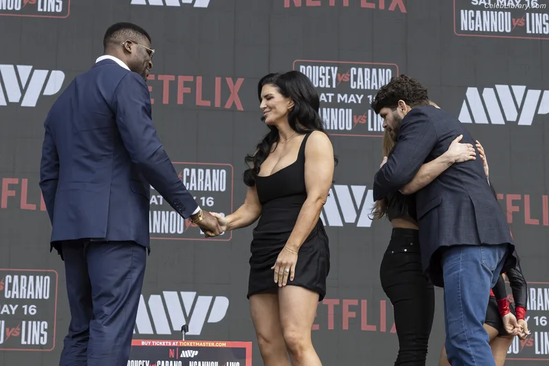 Gina Carano photo 17 of 231