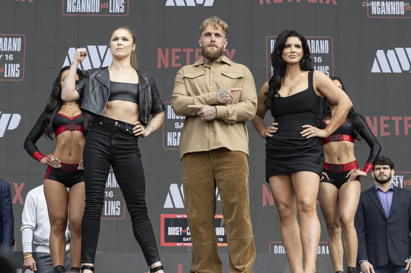 Gina Carano photo 19 of 231