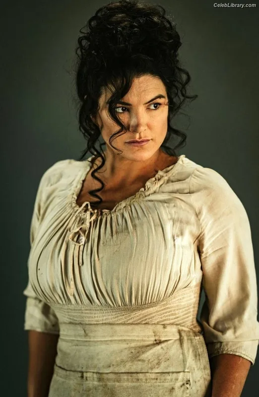 Gina Carano photo 13 of 231