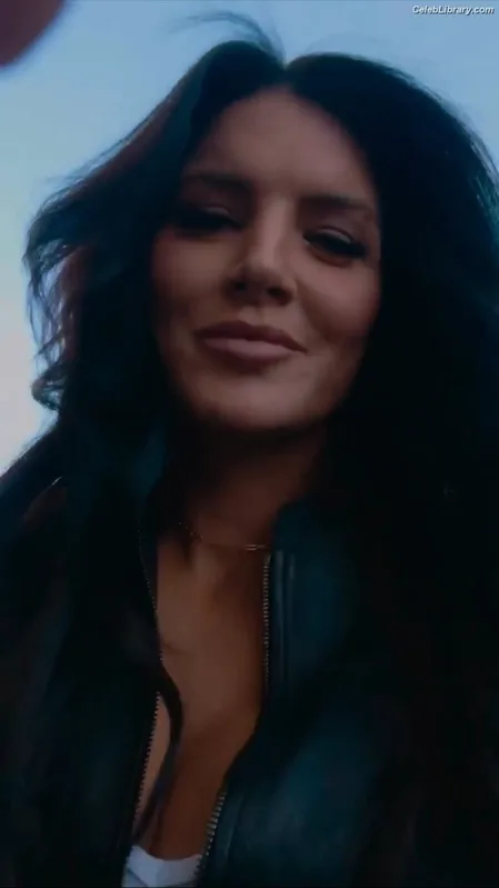 Gina Carano photo 4 of 231