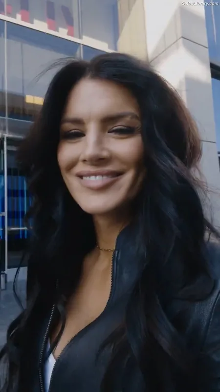 Gina Carano photo 6 of 231