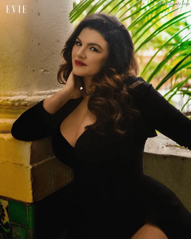 Gina Carano photo 11 of 231