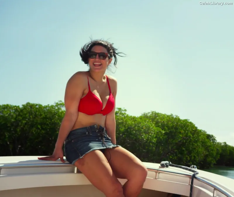 Gina Carano photo 2 of 231