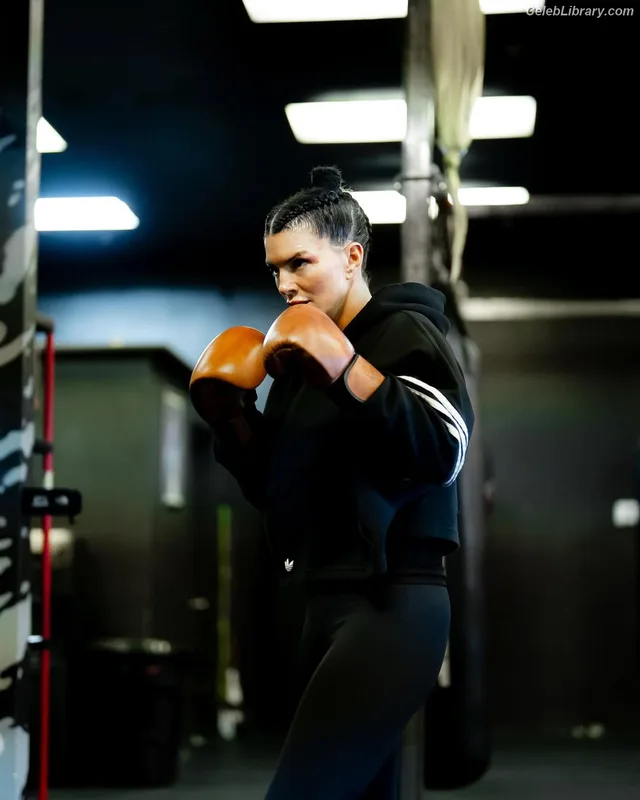 Gina Carano photo 18 of 231