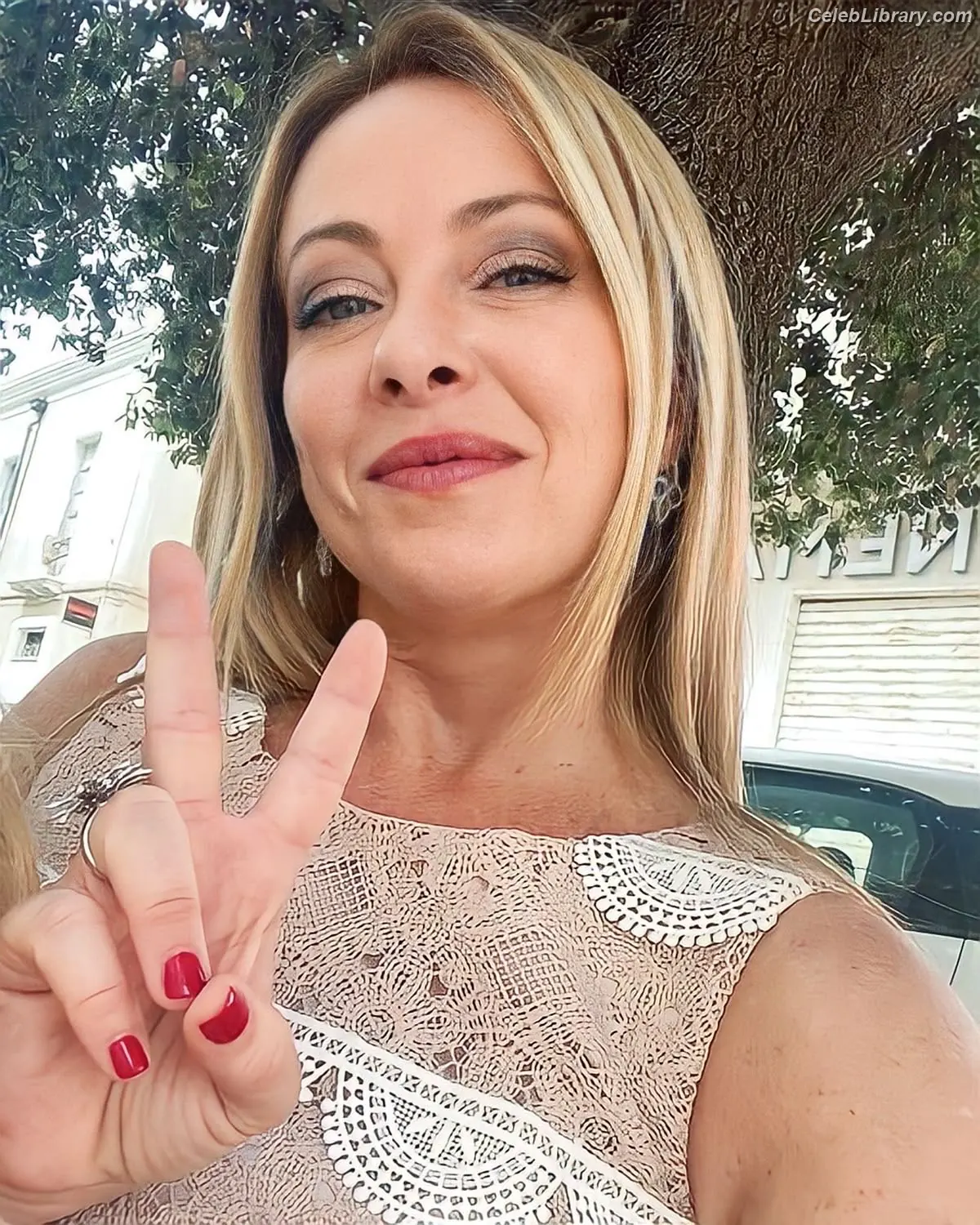 Giorgia Meloni photo 9 of 62