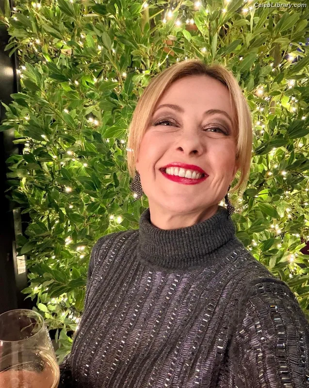Giorgia Meloni photo 21 of 63