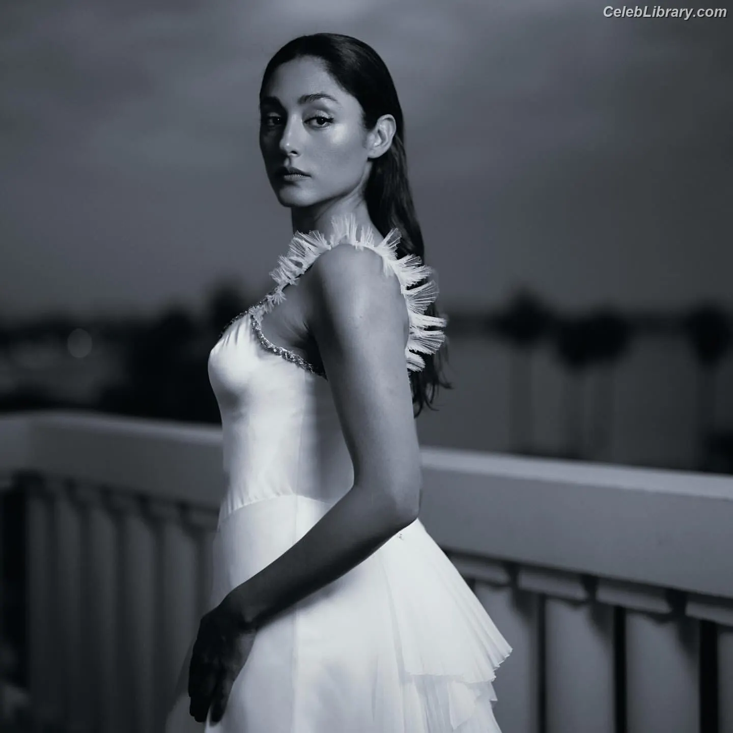 Golshifteh Farahani photo 20 of 37