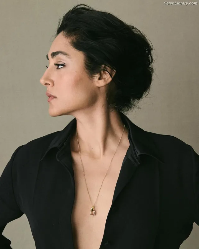 Golshifteh Farahani photo 17 of 38