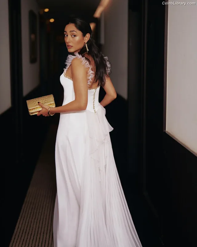 Golshifteh Farahani photo 24 of 38