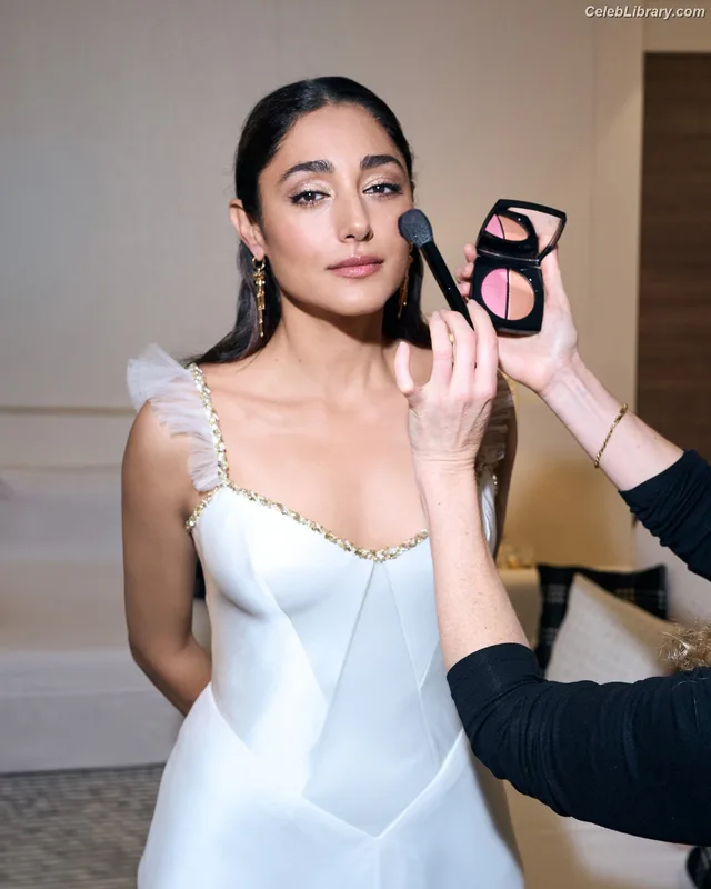 Golshifteh Farahani photo 8 of 38