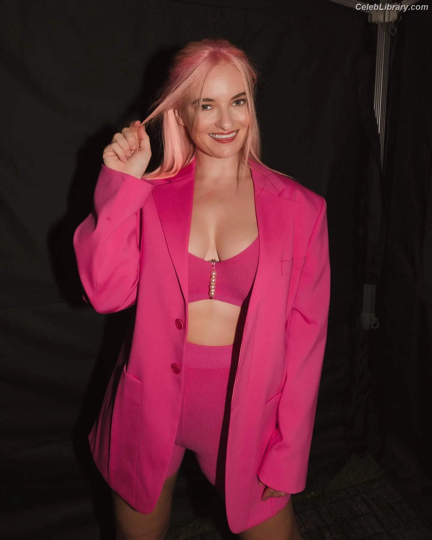 Grace Chatto photo 17 of 180