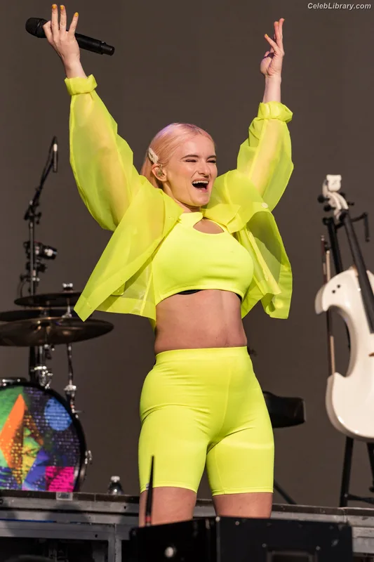 Grace Chatto photo 11 of 181