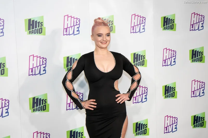 Grace Chatto photo 20 of 181