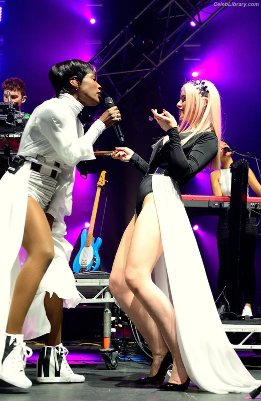 Grace Chatto photo 5 of 181