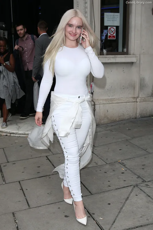 Grace Chatto photo 22 of 181