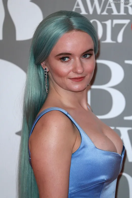 Grace Chatto photo 4 of 181