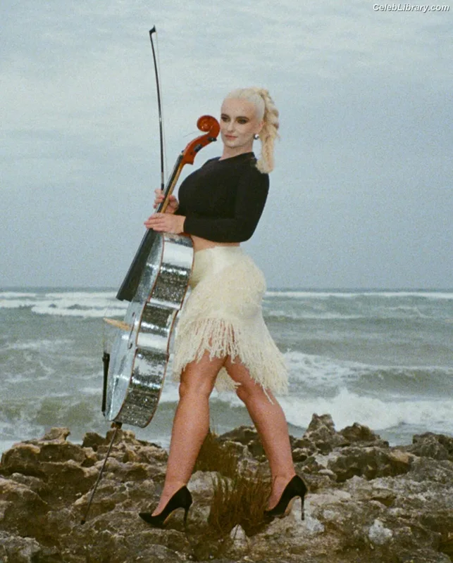 Grace Chatto photo 18 of 181