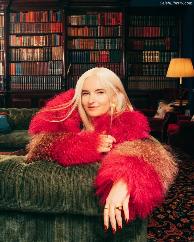 Grace Chatto photo 22 of 181