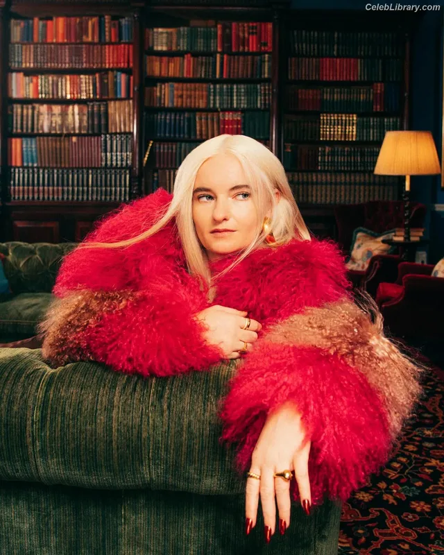 Grace Chatto photo 23 of 181