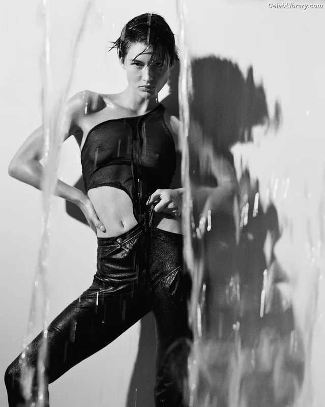 Grace Elizabeth photo 6 of 76