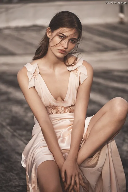 Grace Elizabeth photo 1 of 76