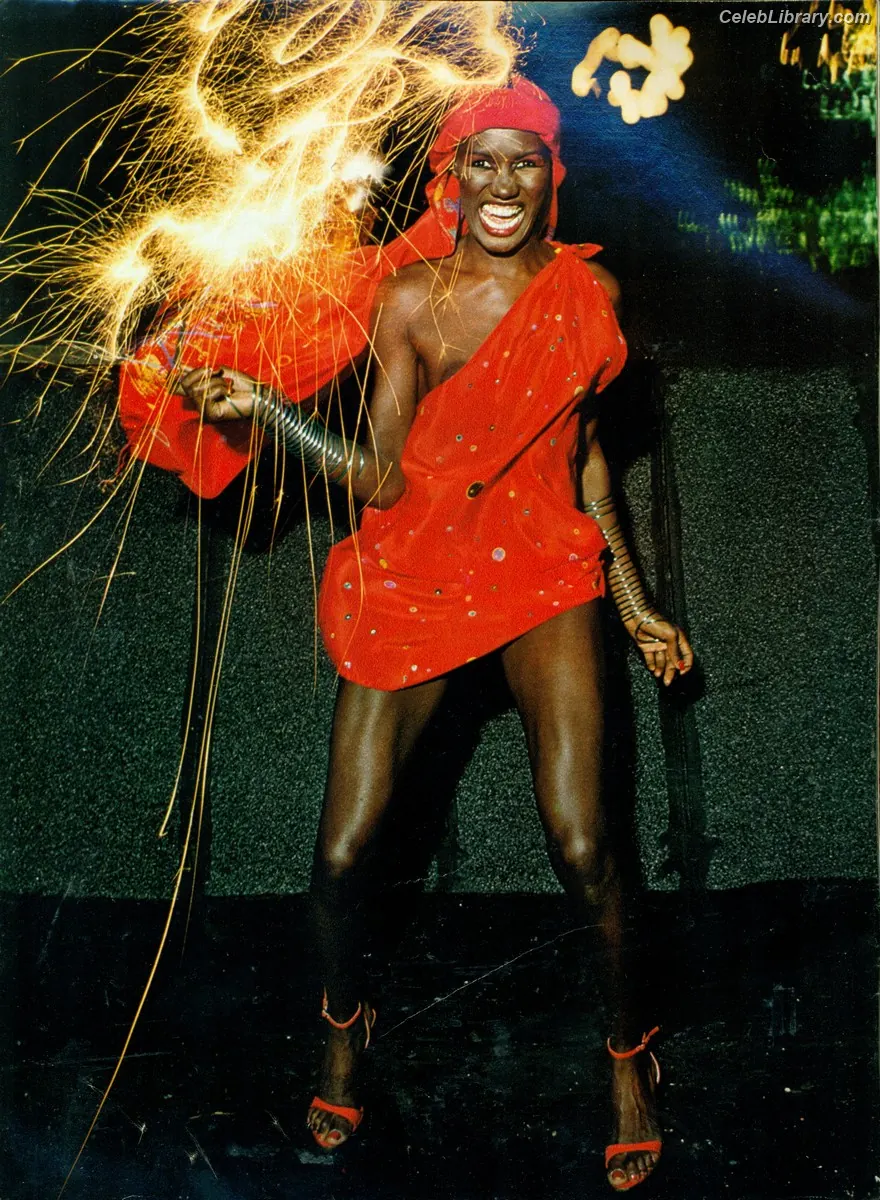 Grace Jones photo 9 of 63