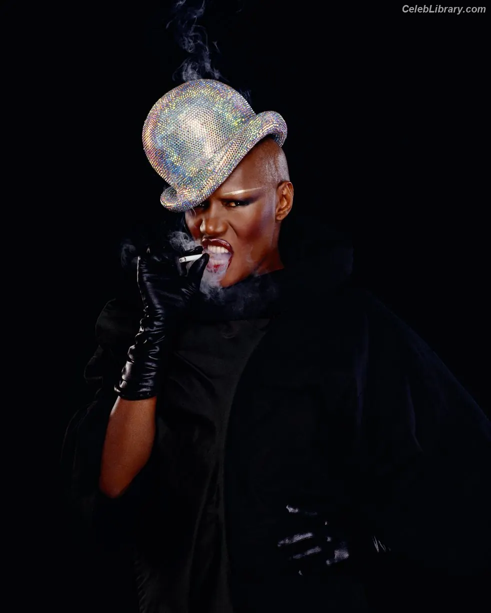 Grace Jones photo 11 of 63