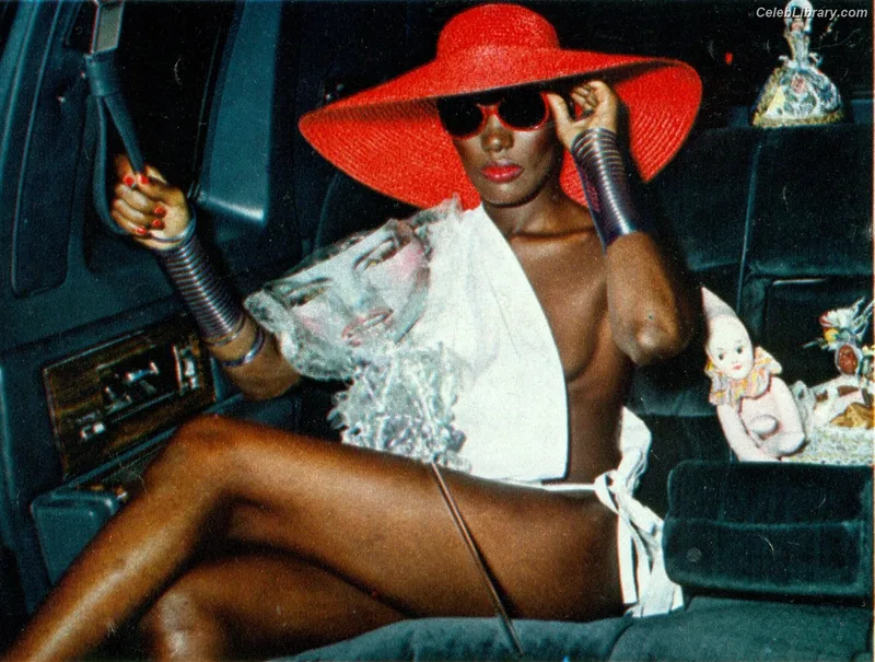 Grace Jones photo 11 of 64