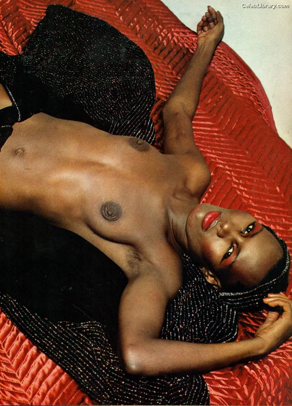 Grace Jones photo 16 of 64