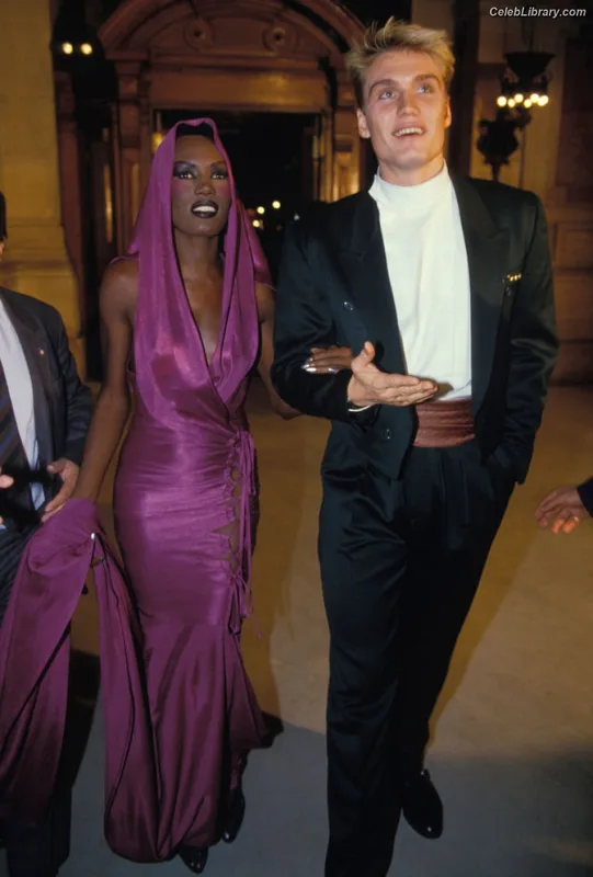 Grace Jones photo 2 of 64