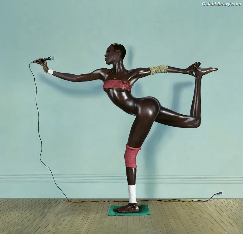 Grace Jones photo 17 of 64