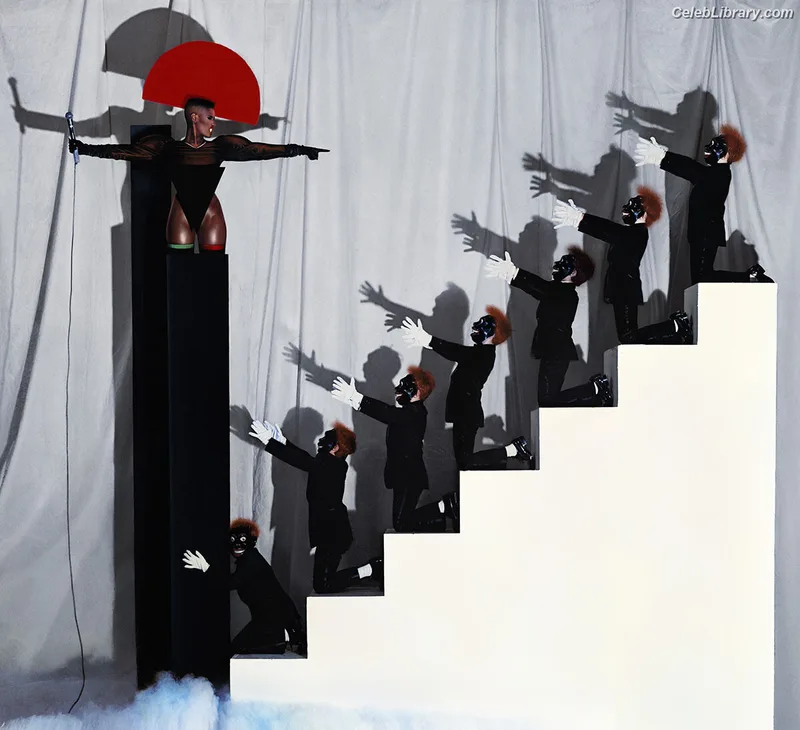 Grace Jones photo 21 of 64