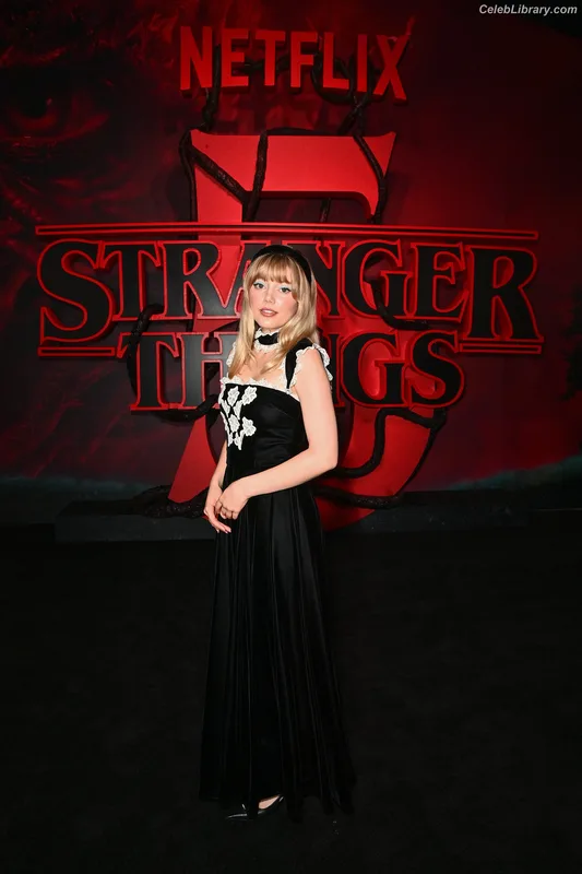 Grace van dien photo 7 of 202