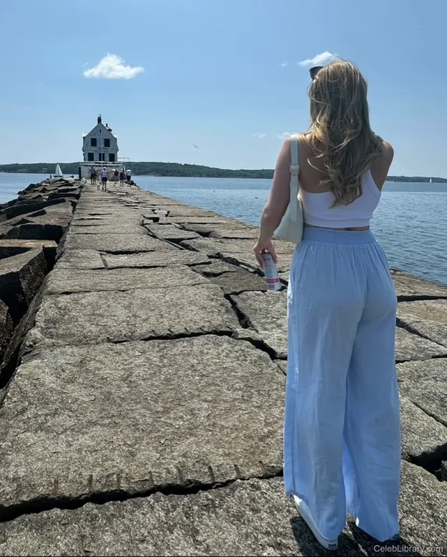 Greer Grammer photo 1 of 29