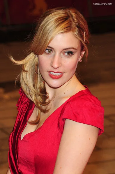 Greta Gerwig photo 10 of 14