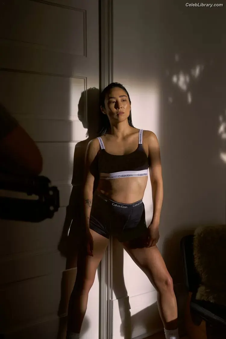 Greta Lee photo 19 of 102