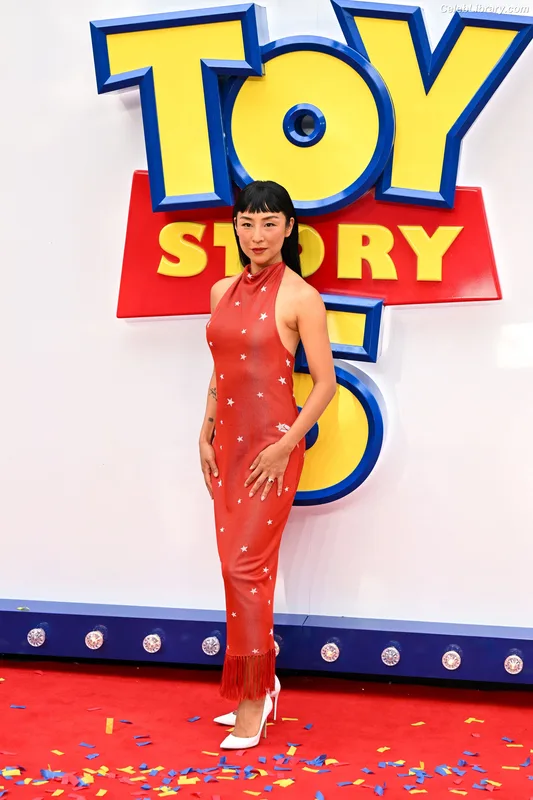 Greta Lee photo 9 of 103