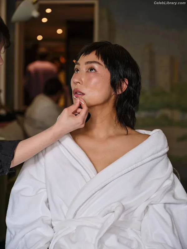 Greta Lee photo 19 of 103