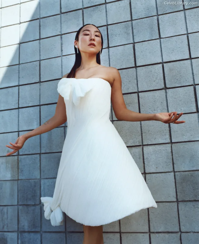 Greta Lee photo 7 of 103