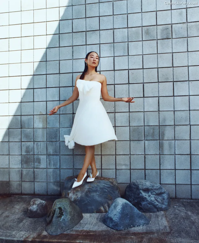 Greta Lee photo 8 of 103