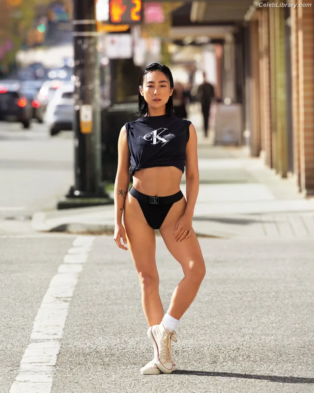Greta Lee photo 3 of 103