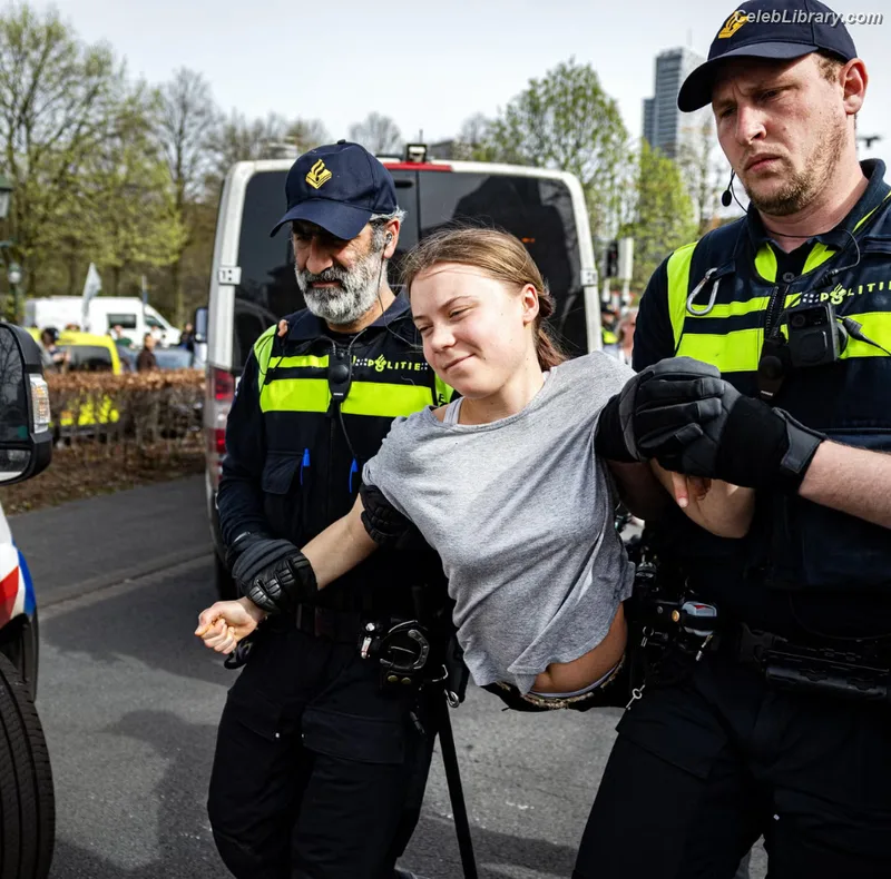 Greta Thunberg photo 7 of 46