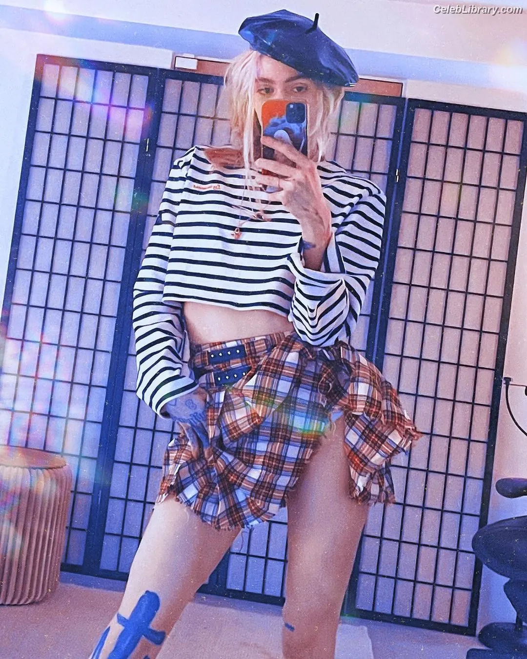 Grimes photo 23 of 196