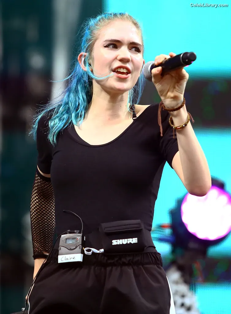Grimes photo 8 of 196