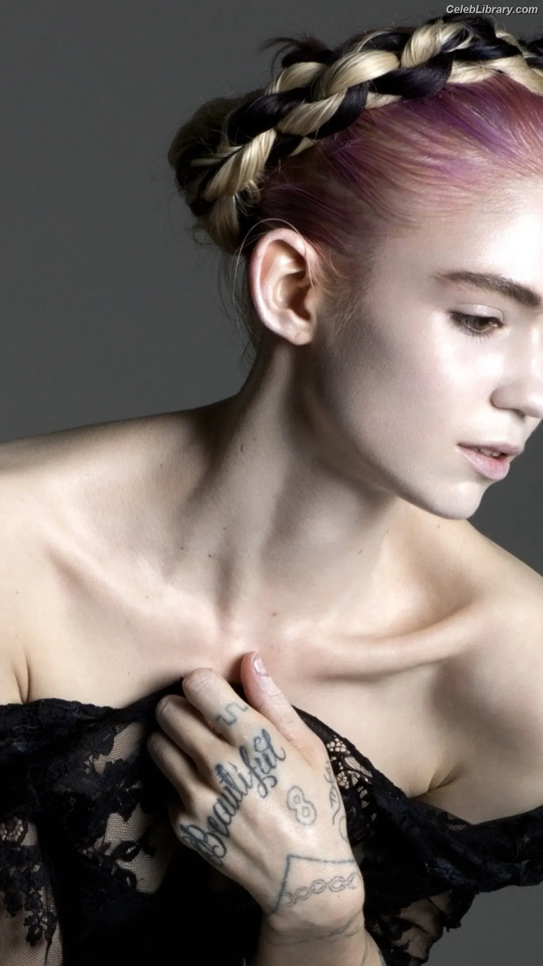 Grimes photo 13 of 196