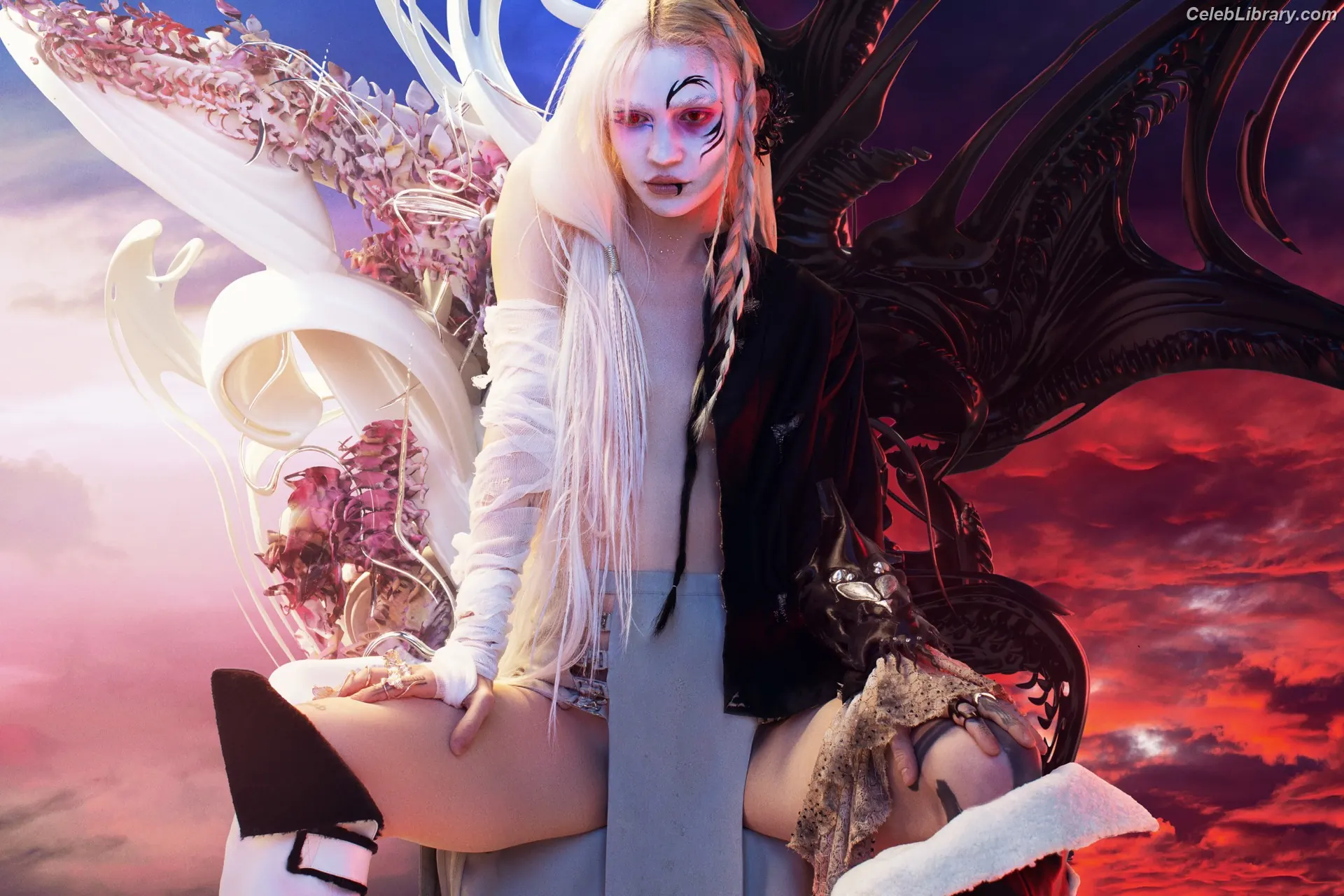 Grimes photo 11 of 196