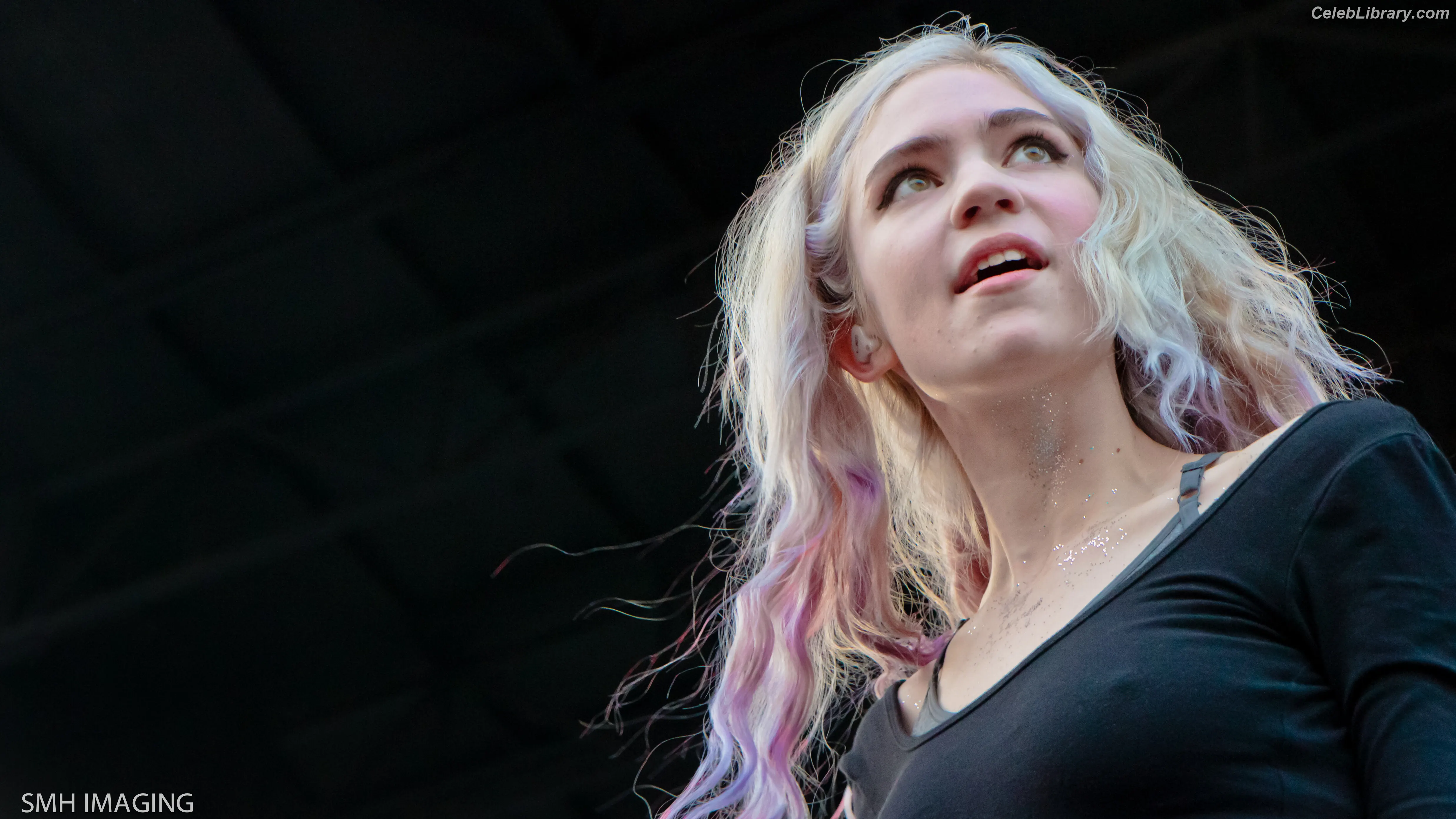 Grimes photo 16 of 196