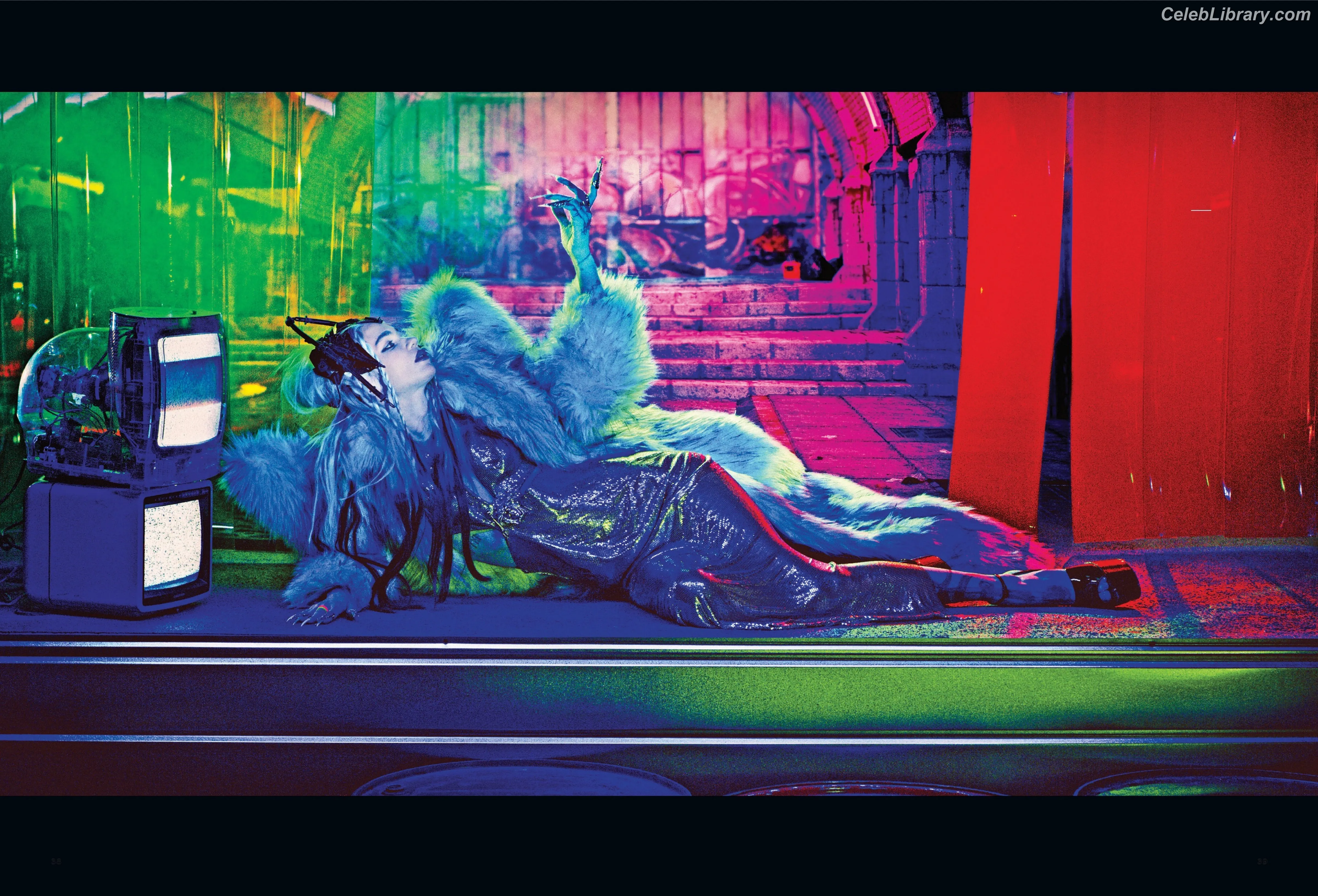 Grimes photo 4 of 196