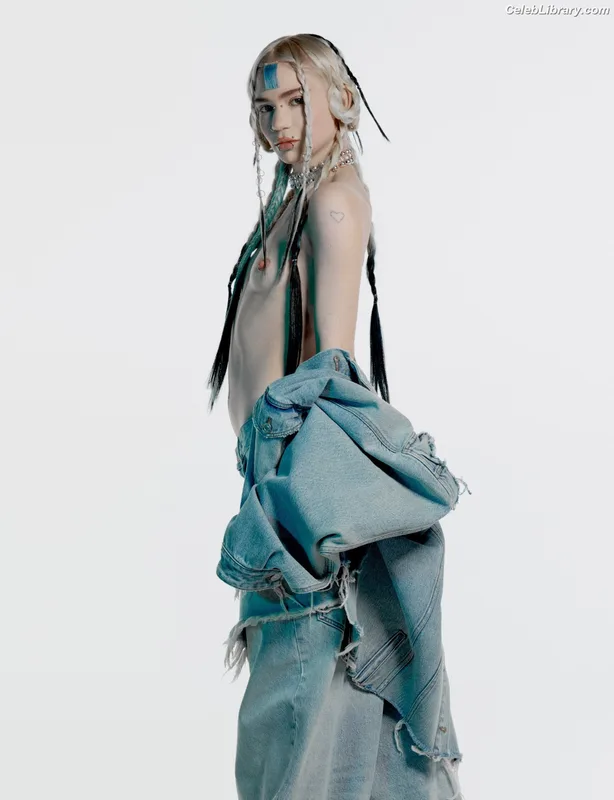 Grimes photo 11 of 197